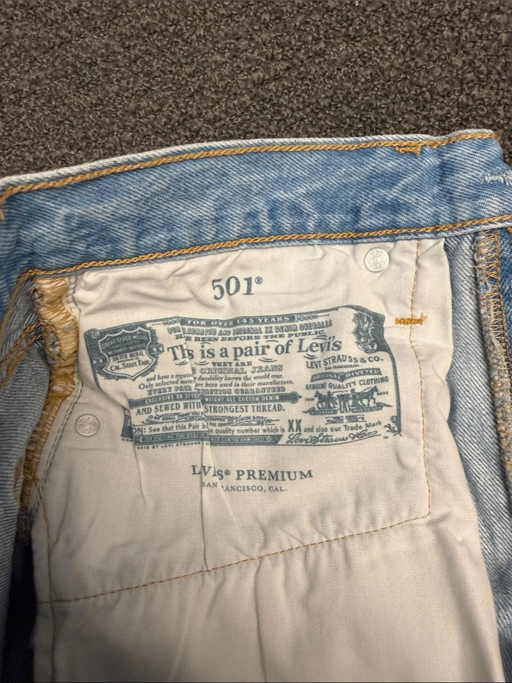 Levi’s 501 Original Shorts in Luxor Heat